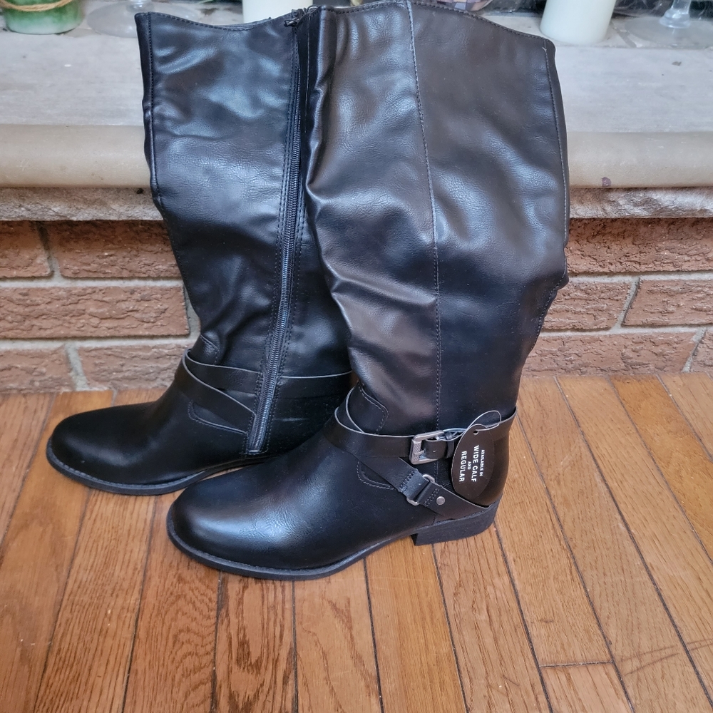 Black boots 8.5 wide calf